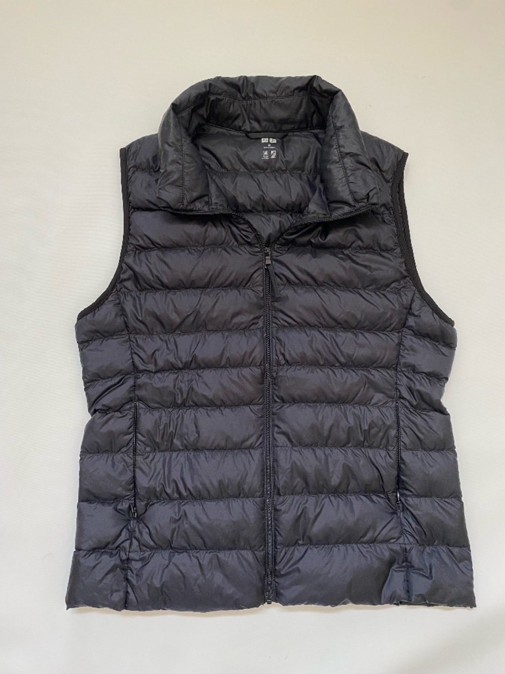 Uniqlo down quilt puffer black vest, women’s medium